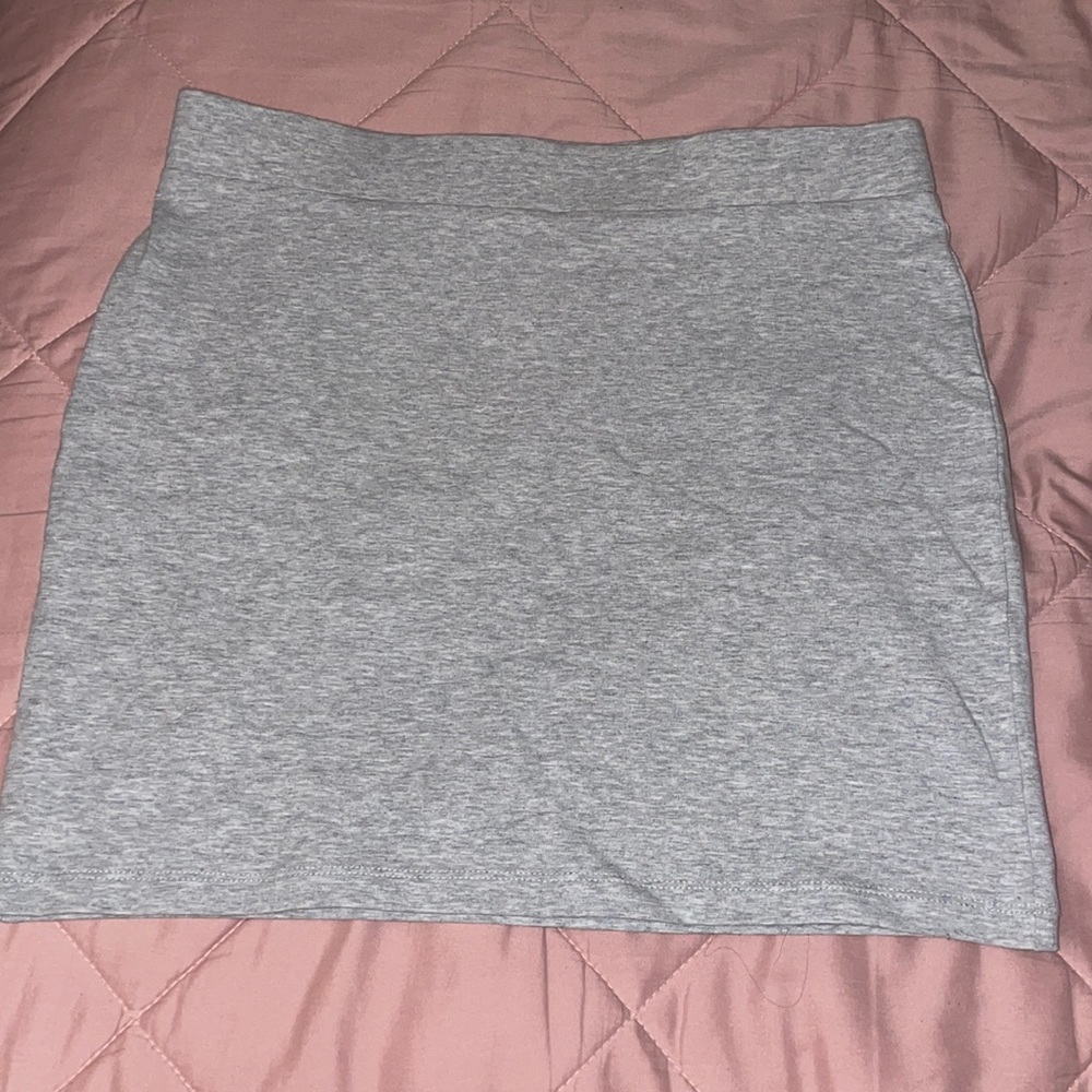 Forever 21 Grey Mini Skirt